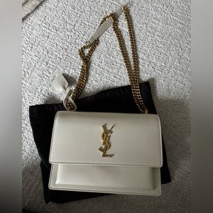 Yves Saint Laurent Sunset Medium Leather Chain Bag- Crema Soft
